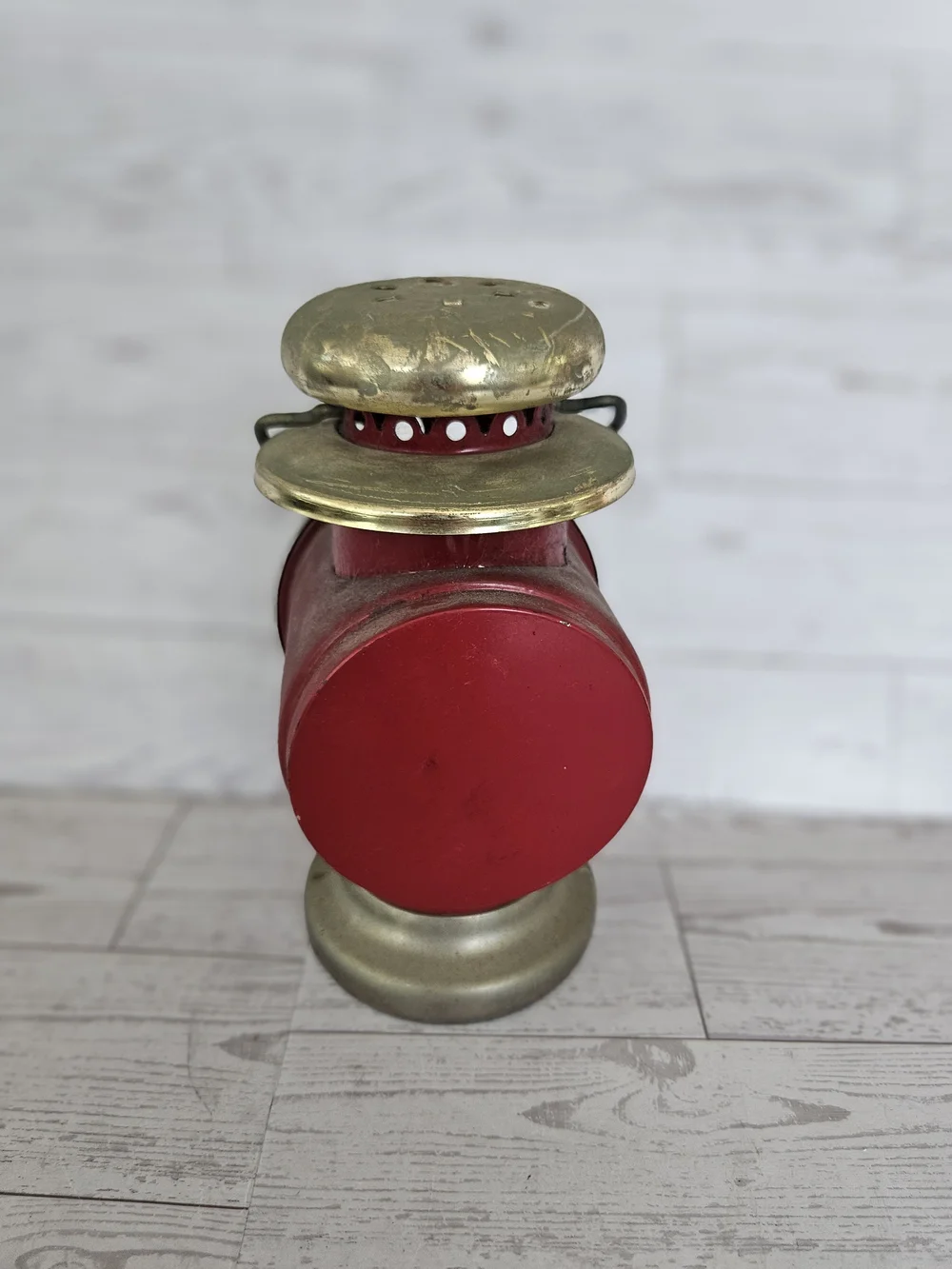 N/A unbranded red